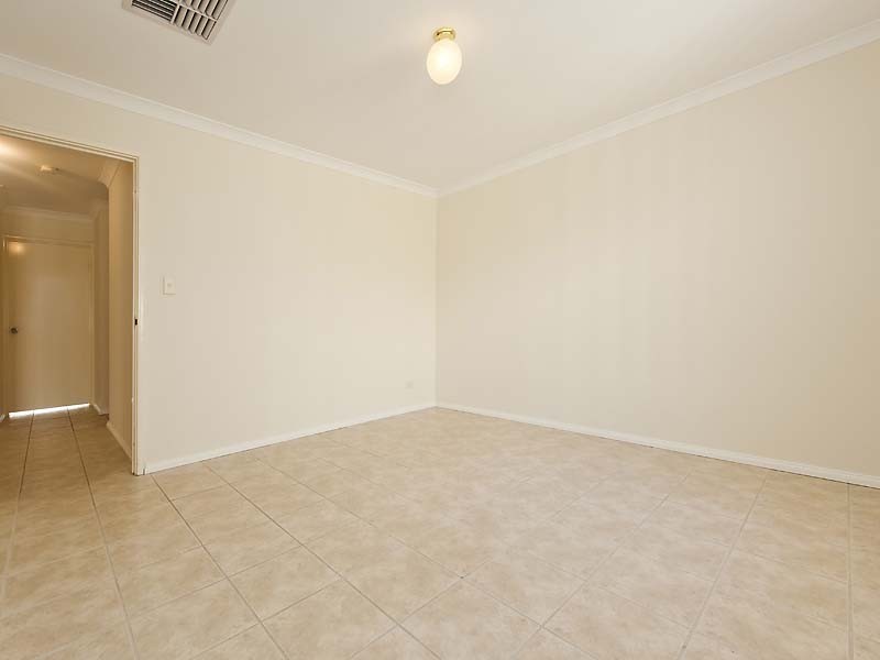 88 Lambertia Crescent, High Wycombe WA 6057