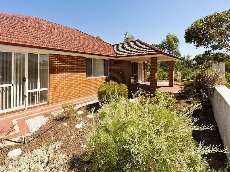 88 Lambertia Crescent, High Wycombe WA 6057