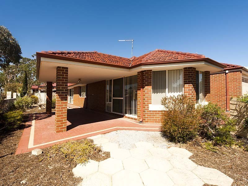 88 Lambertia Crescent, High Wycombe WA 6057