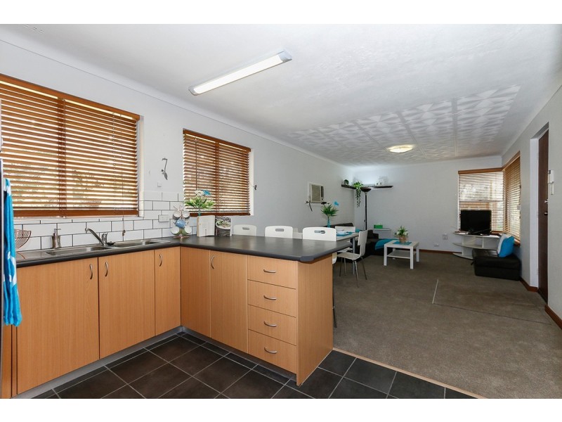 7 Anita Place, Lesmurdie WA 6076