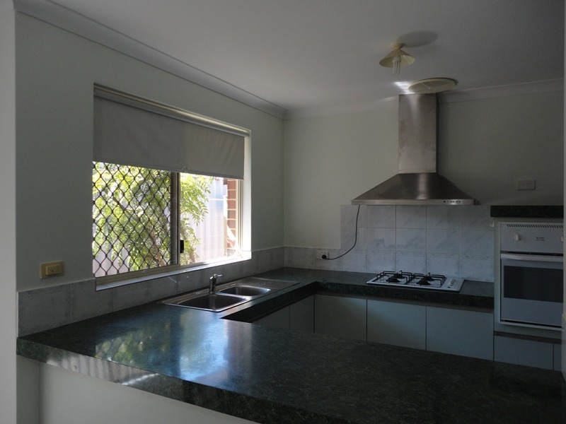 PRICE REDUCTION!!!/18 Mitchell Street, Bentley WA 6102