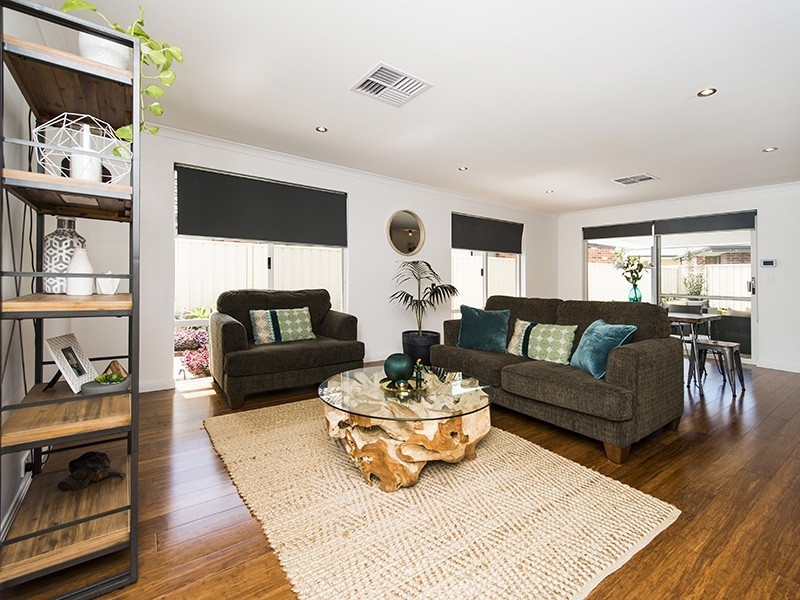 6 Gilba Place, Maida Vale WA 6057