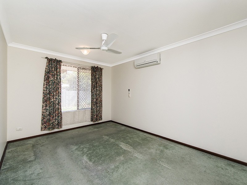 12 Essex Street, Forrestfield WA 6058