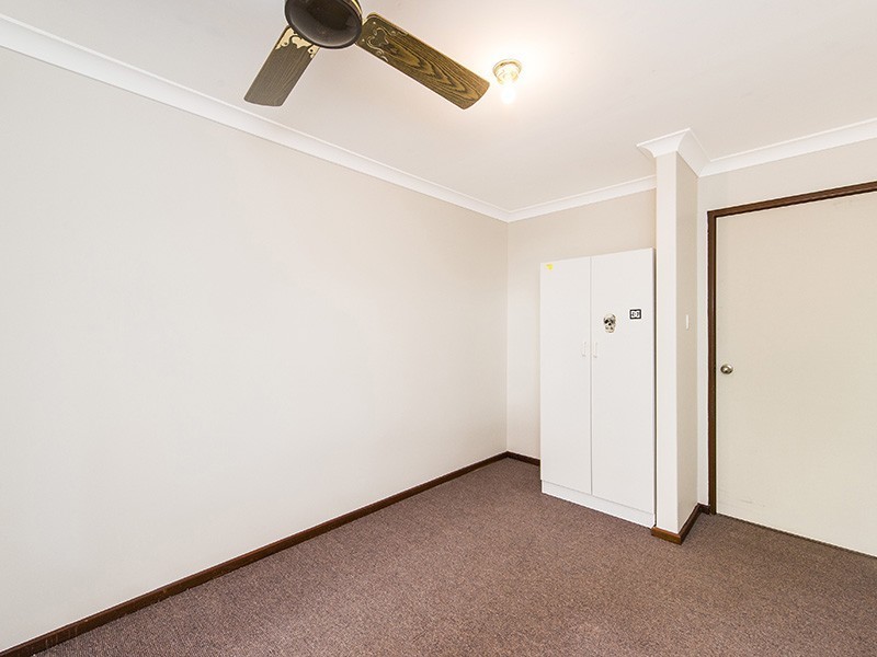 12 Essex Street, Forrestfield WA 6058