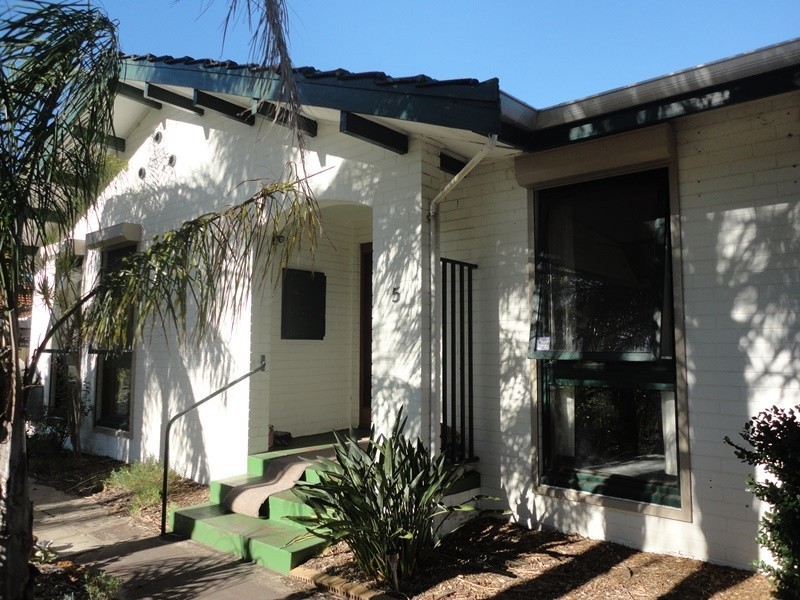 5 Bugendore Street, Maida Vale WA 6057