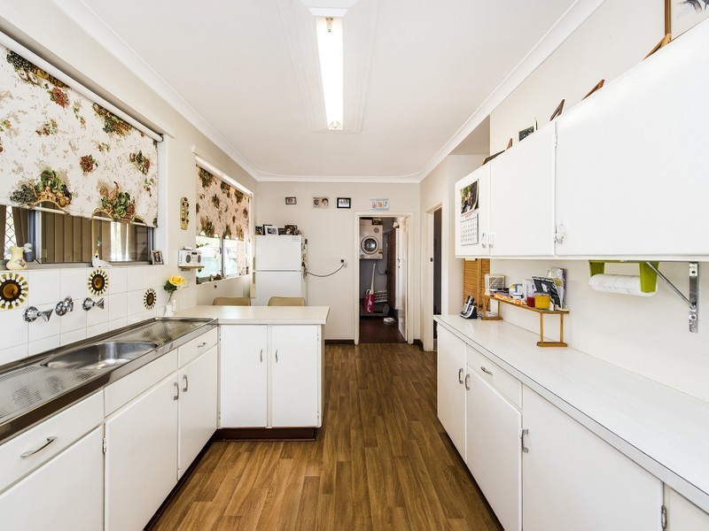 1 Billara Street, Maida Vale WA 6057