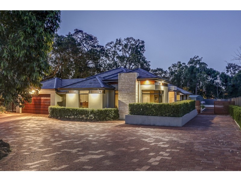20 Woodview Retreat, Lesmurdie WA 6076