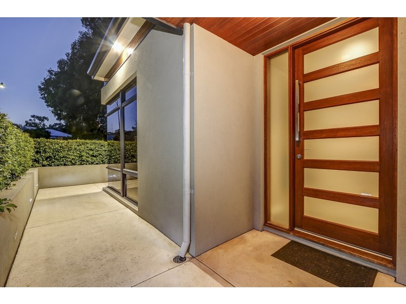 20 Woodview Retreat, Lesmurdie WA 6076