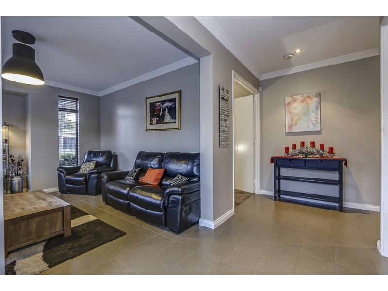 20 Woodview Retreat, Lesmurdie WA 6076