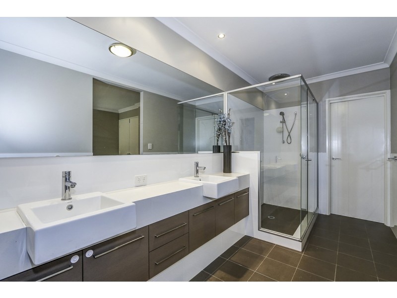 20 Woodview Retreat, Lesmurdie WA 6076