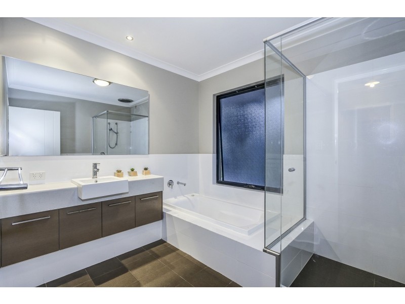 20 Woodview Retreat, Lesmurdie WA 6076