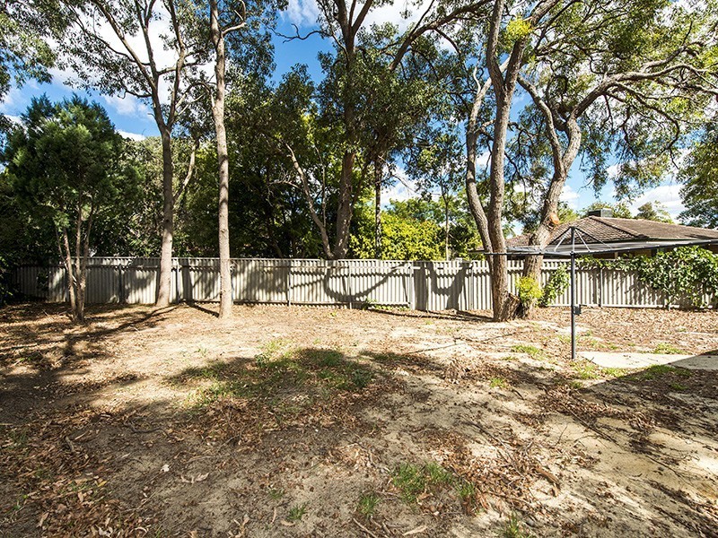 9 Guava Court, Forrestfield WA 6058