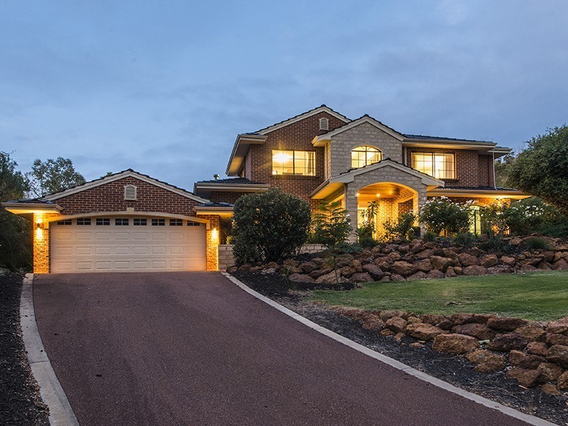 114 John Farrant Drive, Gooseberry Hill WA 6076