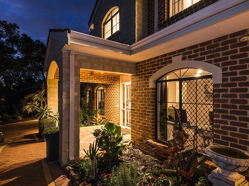 114 John Farrant Drive, Gooseberry Hill WA 6076