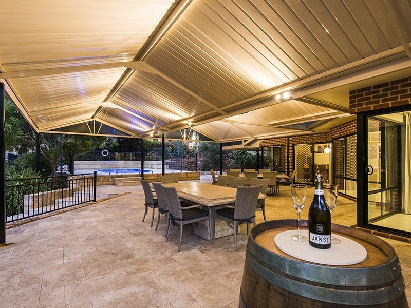 114 John Farrant Drive, Gooseberry Hill WA 6076