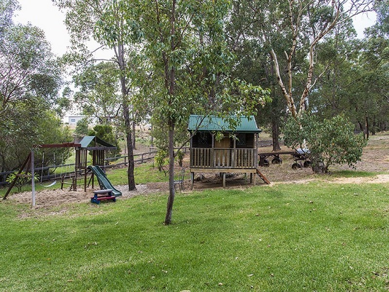 114 John Farrant Drive, Gooseberry Hill WA 6076