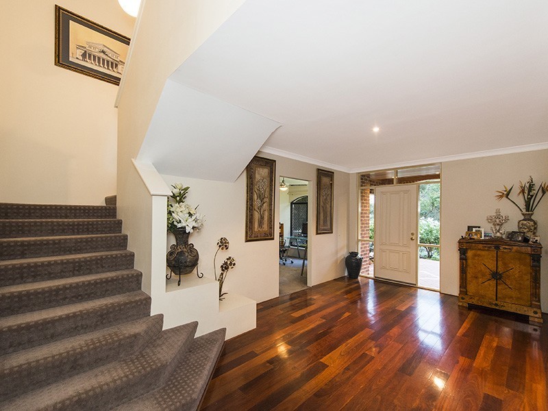 114 John Farrant Drive, Gooseberry Hill WA 6076
