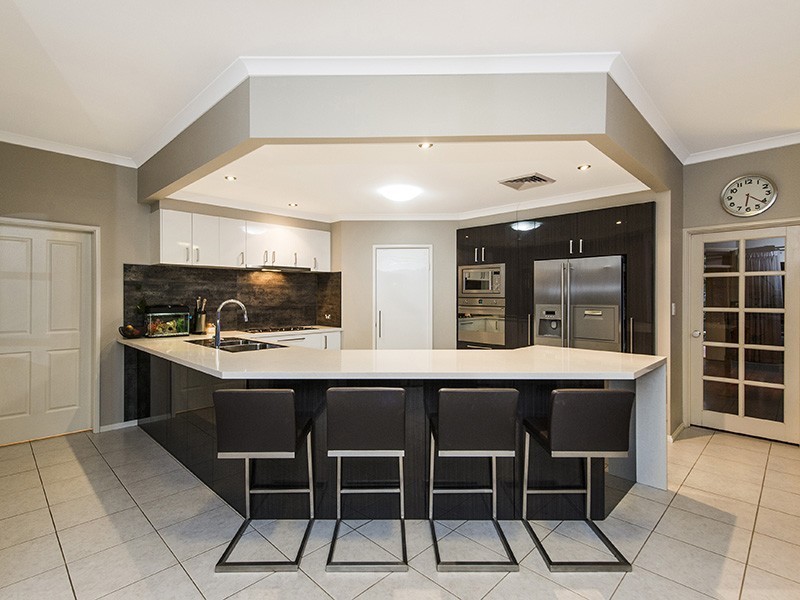 114 John Farrant Drive, Gooseberry Hill WA 6076