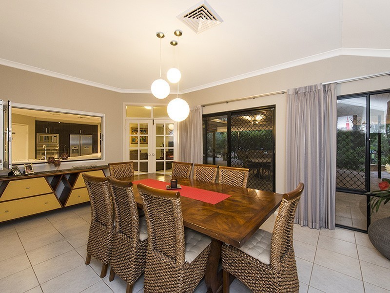 114 John Farrant Drive, Gooseberry Hill WA 6076