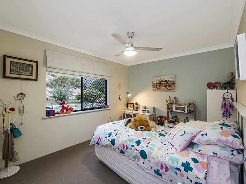 114 John Farrant Drive, Gooseberry Hill WA 6076