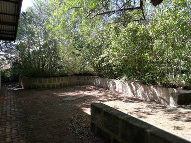 19 Walbeck road, Kalamunda WA 6076