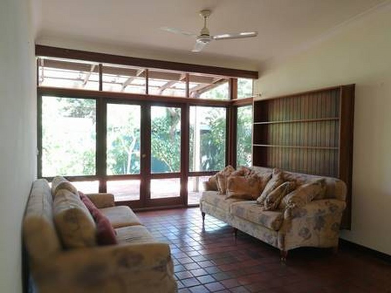 19 Walbeck road, Kalamunda WA 6076