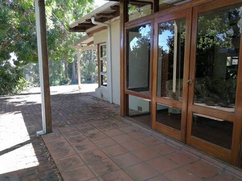 19 Walbeck road, Kalamunda WA 6076