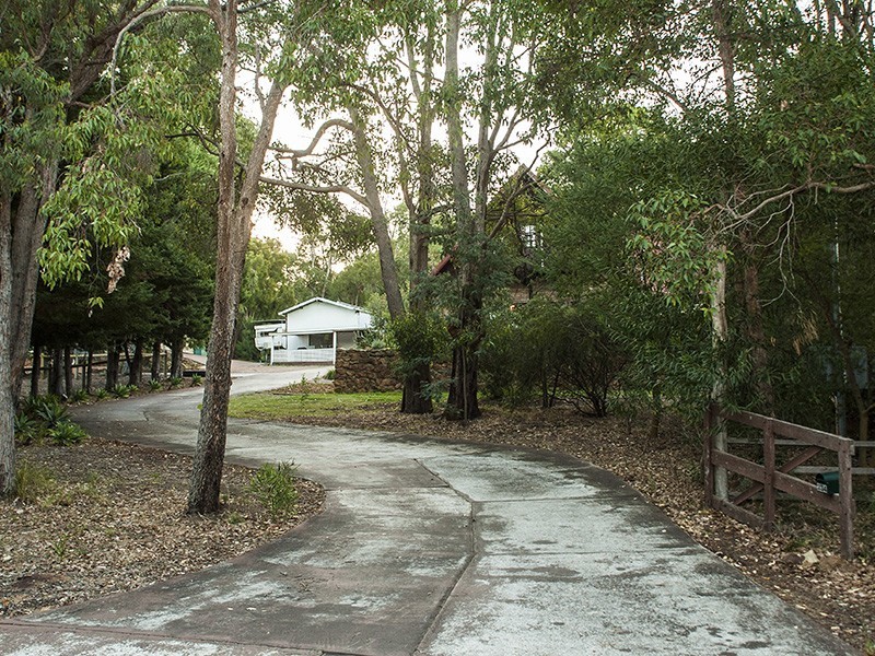 234 Stanhope Road, Walliston WA 6076