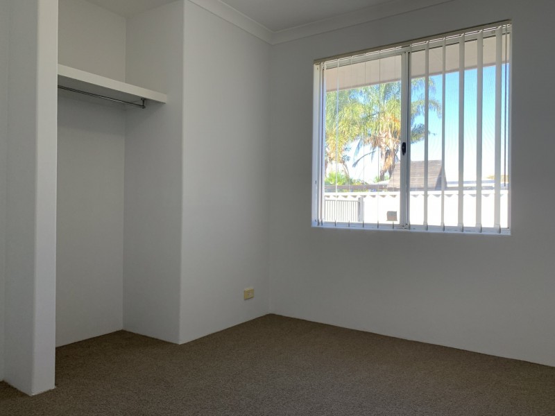 11 Pyrite Court, Forrestfield WA 6058