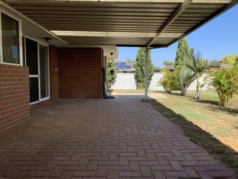 11 Pyrite Court, Forrestfield WA 6058