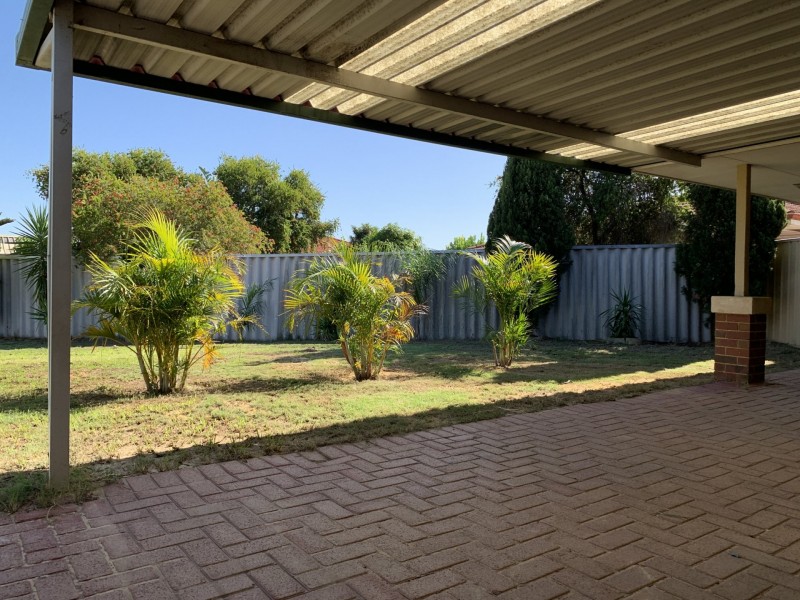 11 Pyrite Court, Forrestfield WA 6058