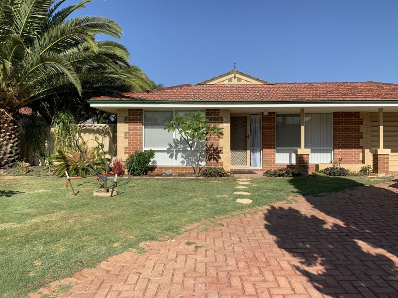 11 Pyrite Court, Forrestfield WA 6058
