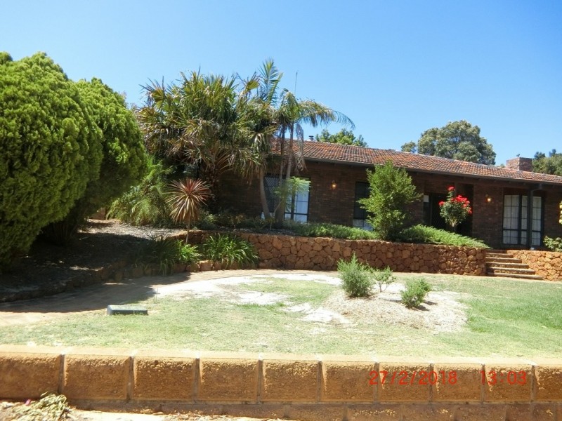 26 Armour Way, Lesmurdie WA 6076