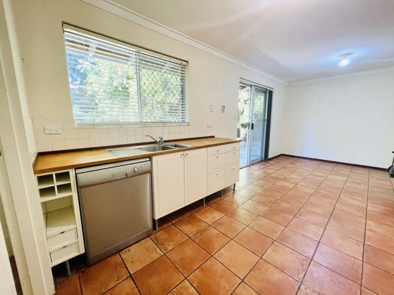64 Orangedale Road, Lesmurdie WA 6076