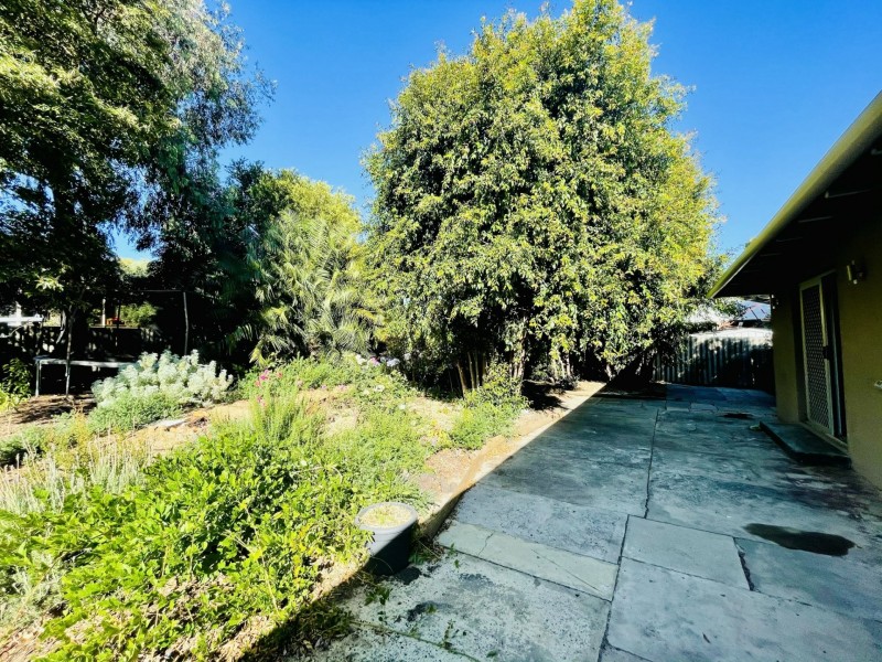 64 Orangedale Road, Lesmurdie WA 6076