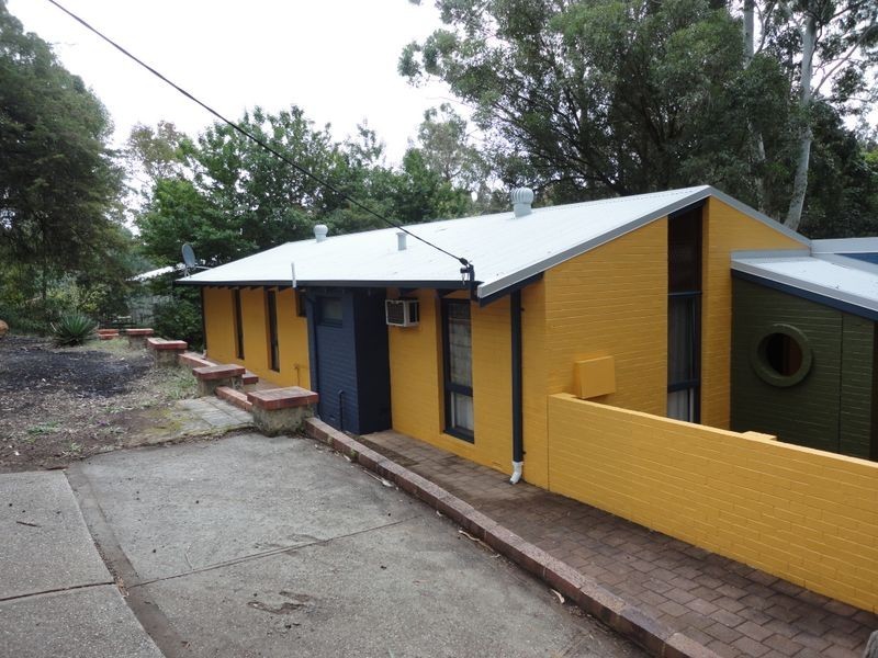 26 Kimbarlee Way, Lesmurdie WA 6076