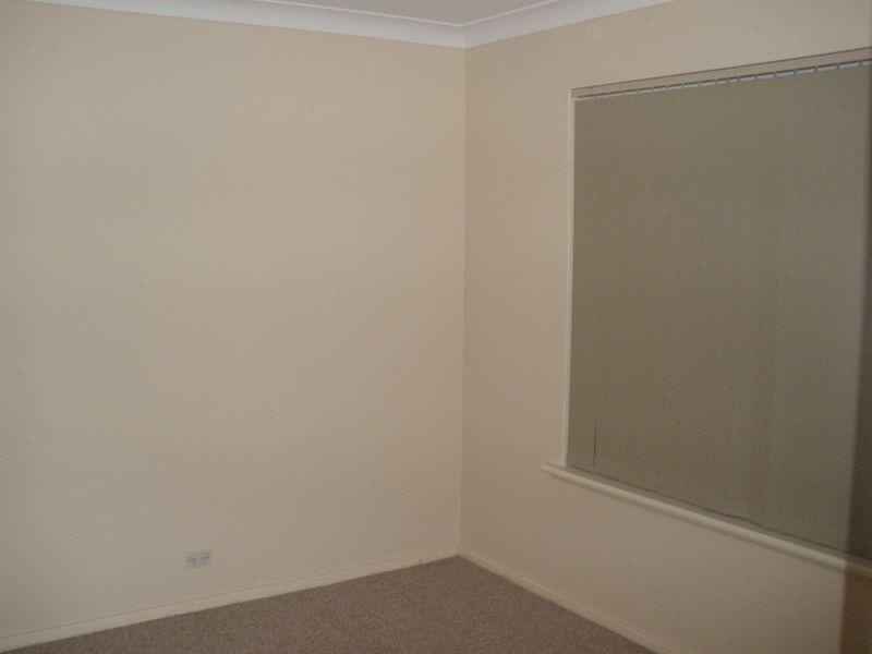 4 Hale Road, Forrestfield WA 6058