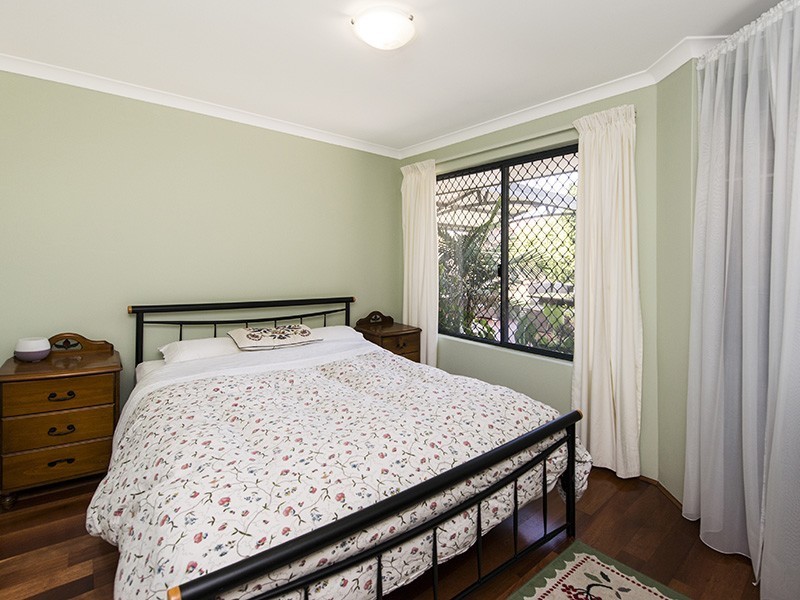 23 St John Road, Wattle Grove WA 6107