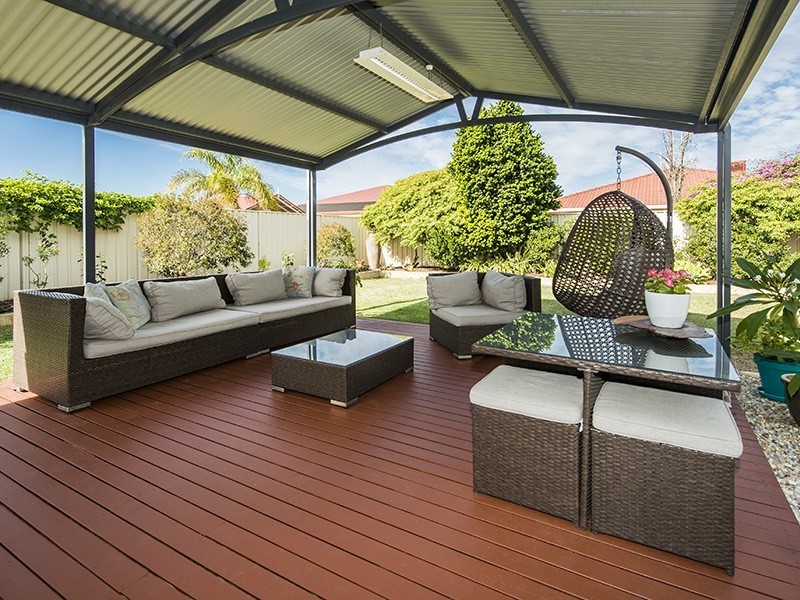 23 St John Road, Wattle Grove WA 6107