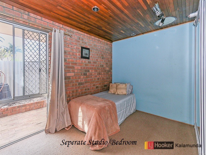 11 Agati Place, Forrestfield WA 6058