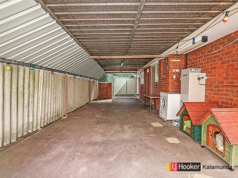 11 Agati Place, Forrestfield WA 6058