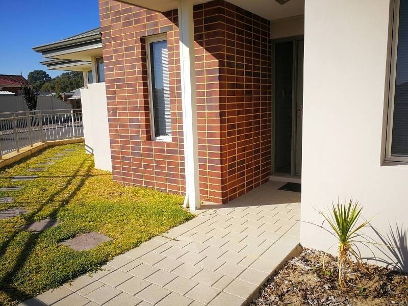 1 Melita Drive, Helena Valley WA 6056