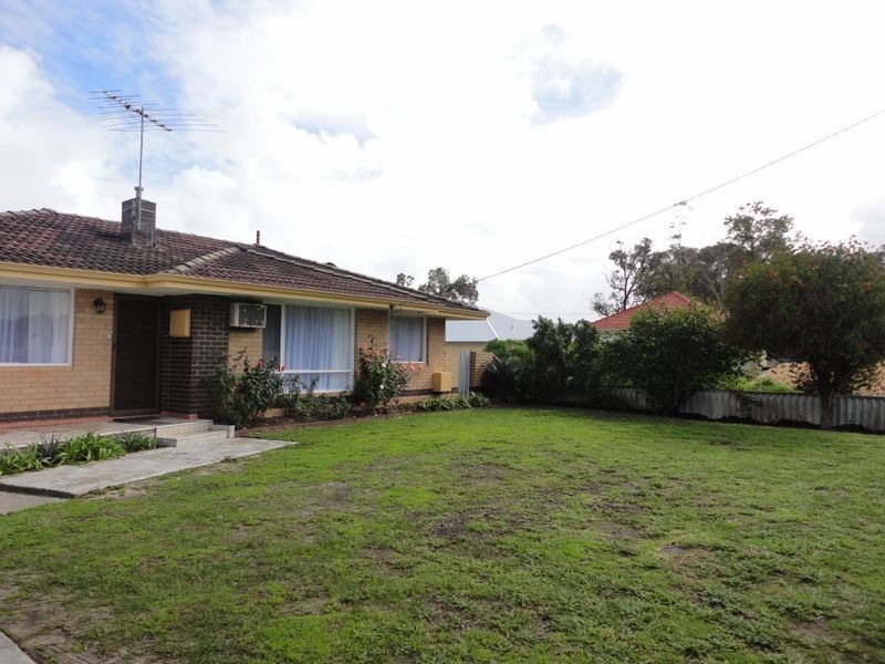 13 Brown Street, Middle Swan WA 6056