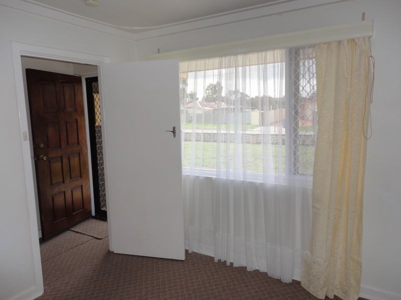 13 Brown Street, Middle Swan WA 6056