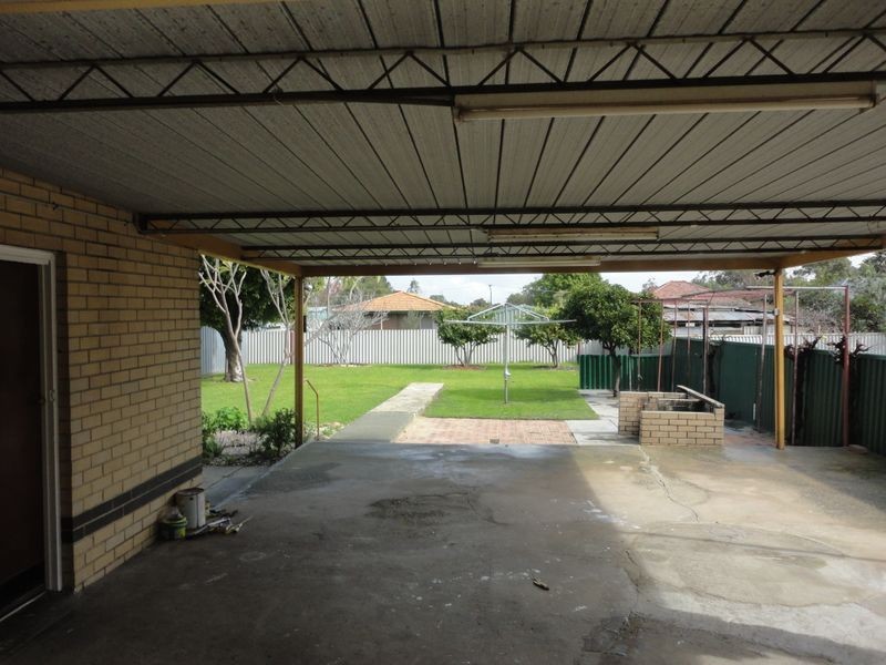 13 Brown Street, Middle Swan WA 6056