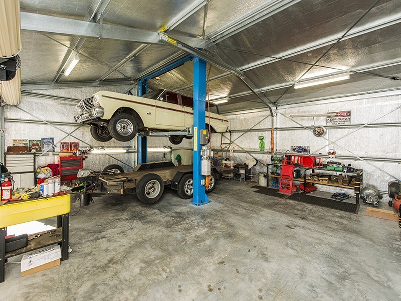 1 Bellbird Court, High Wycombe WA 6057