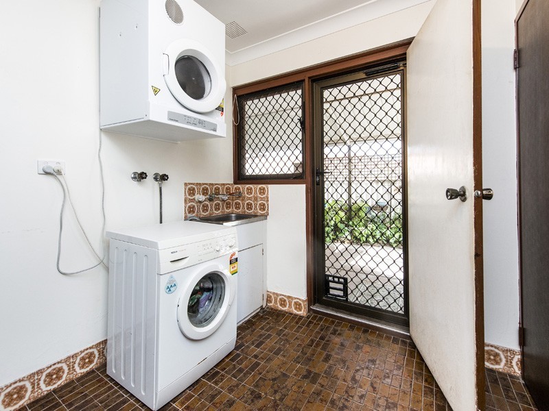 56 Calluna Way, Forrestfield WA 6058