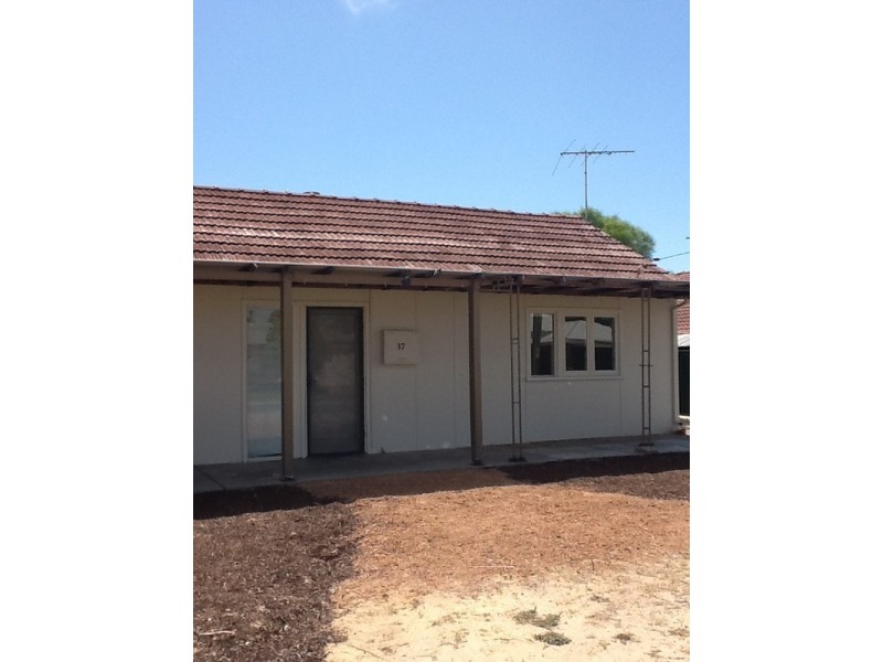 37 Ellendale Street, Golden Bay WA 6174