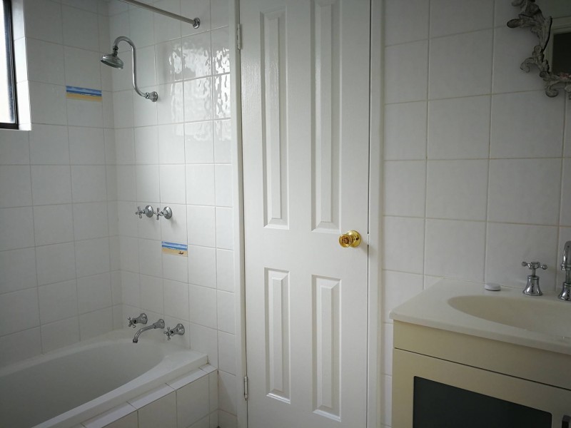 160 Newburn road, High Wycombe WA 6057