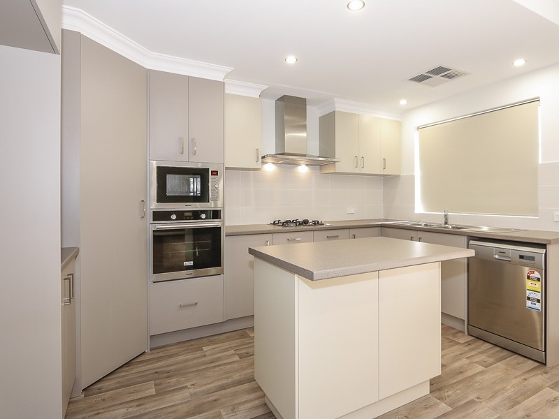 Unit 3/14 Brooks Street, Kalamunda WA 6076